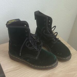 Green Velvet Lace-Up Boots Vintage Doc Martens